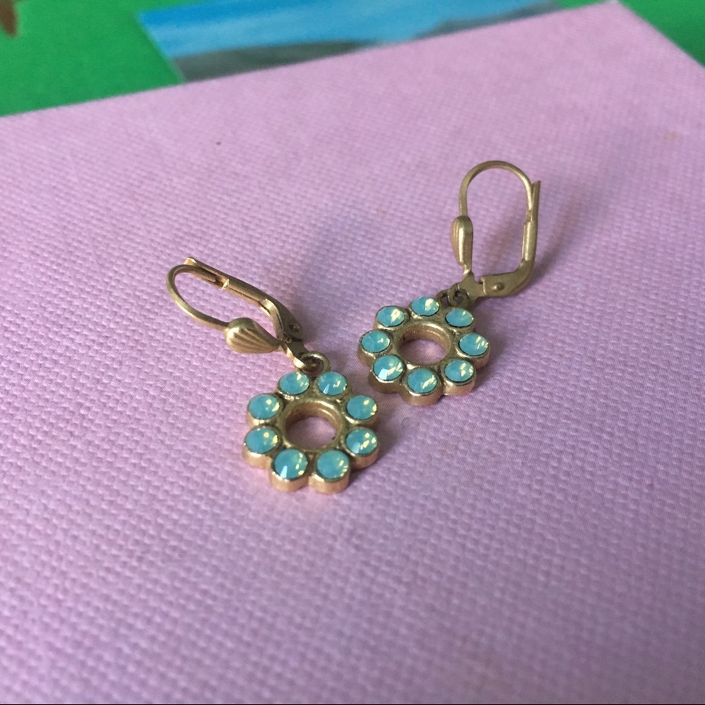 Small flower earrings